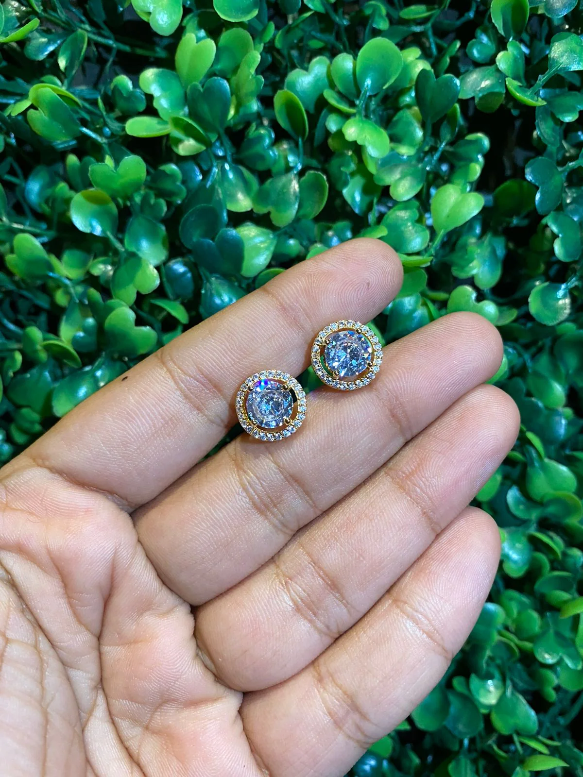 2 Ct round halo screwback earrings - Image 5