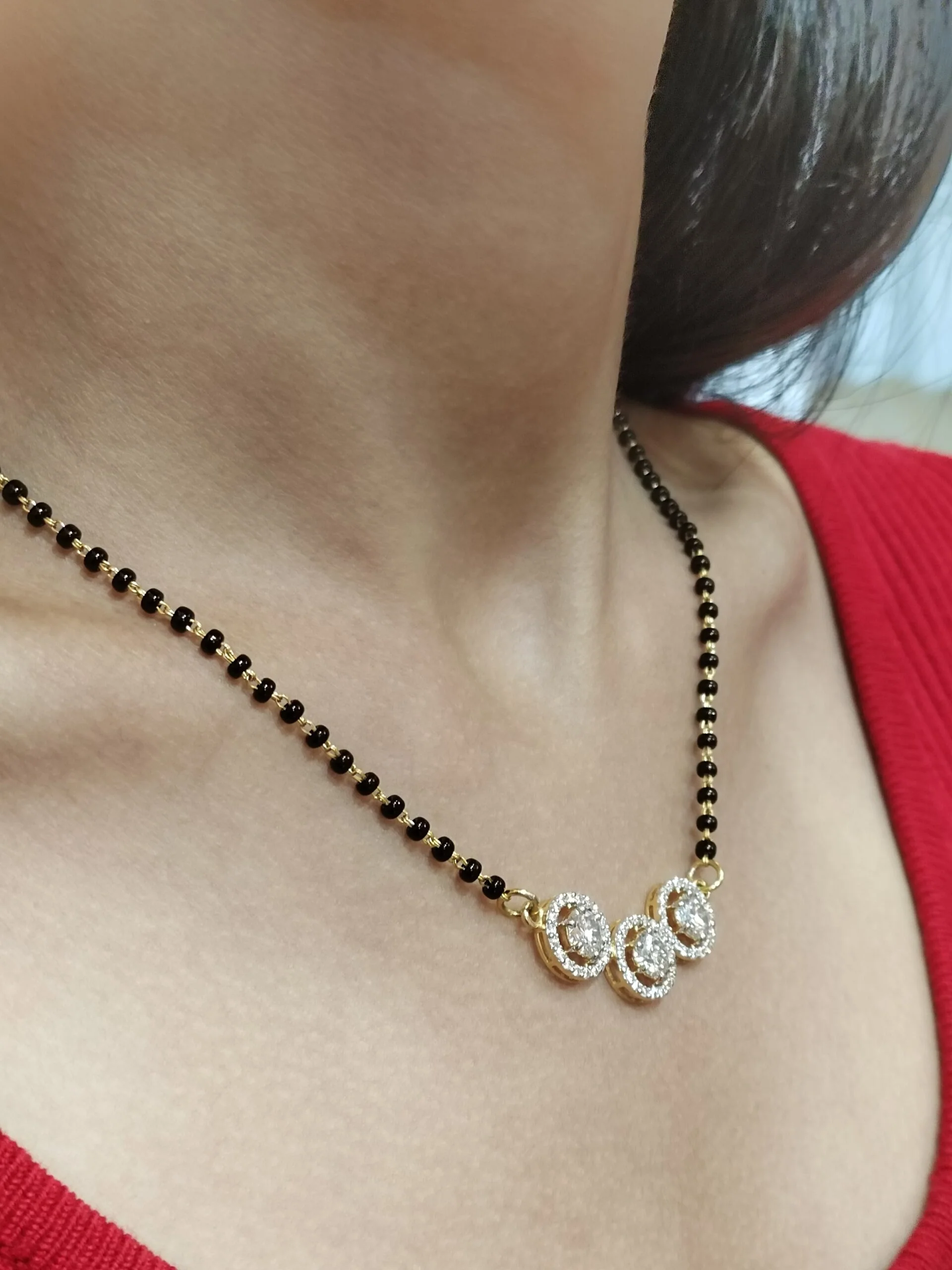3 ROUND CLUSTER HALO MANGALSUTRA - Image 3