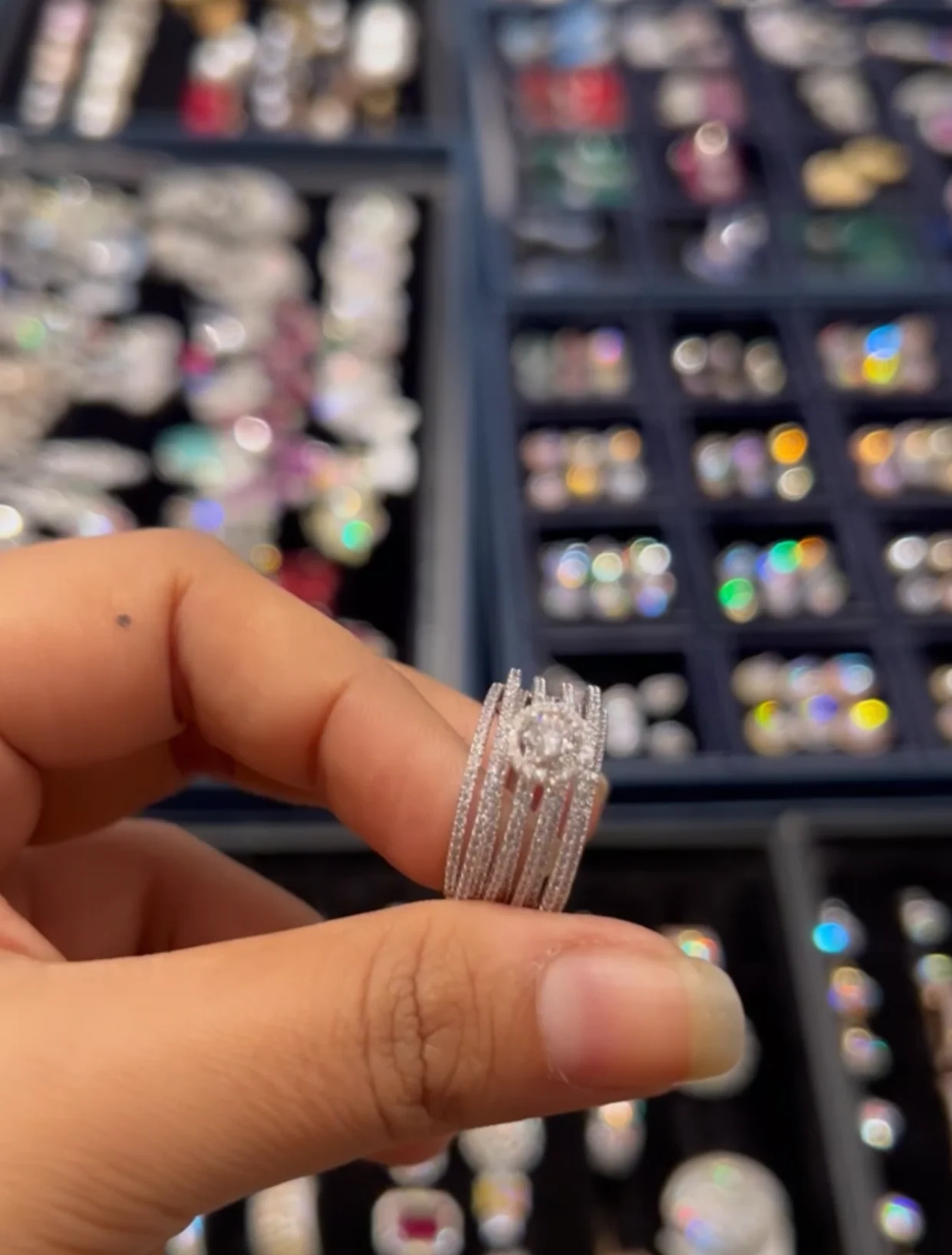 Adjustable Ring - Solitaire liner Ring 🩶 - Image 2