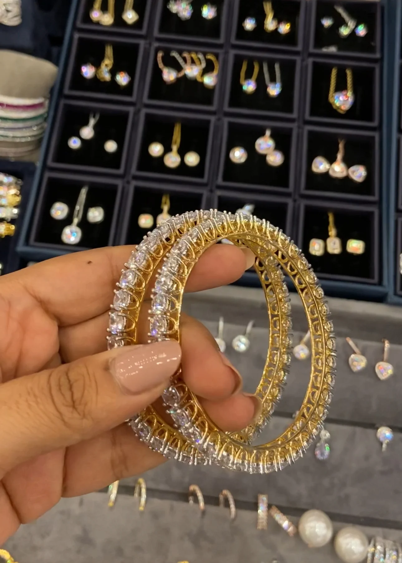 Big Solitaire Bangles - PAIR (50 pointer each diamond) 🪄 - Image 3