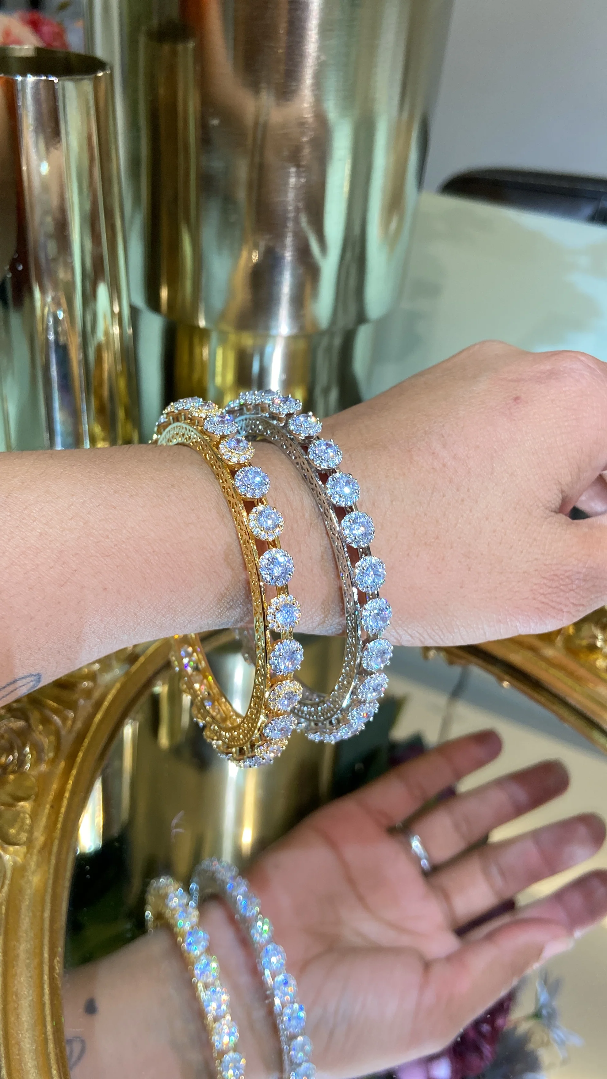 CLASSIC PACHELI DIAMOND BANGLE (WITHOUT LOCK) - Image 3