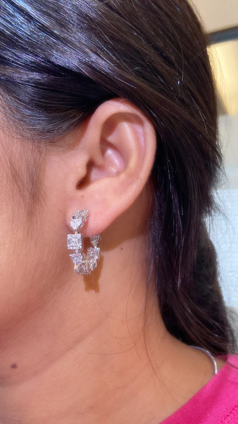 CLUSTER HOOP EARRINGS - Image 2