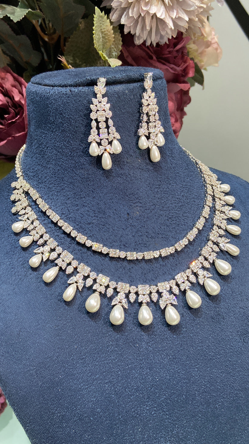 Cluster pearl drop necklace set - Image 2