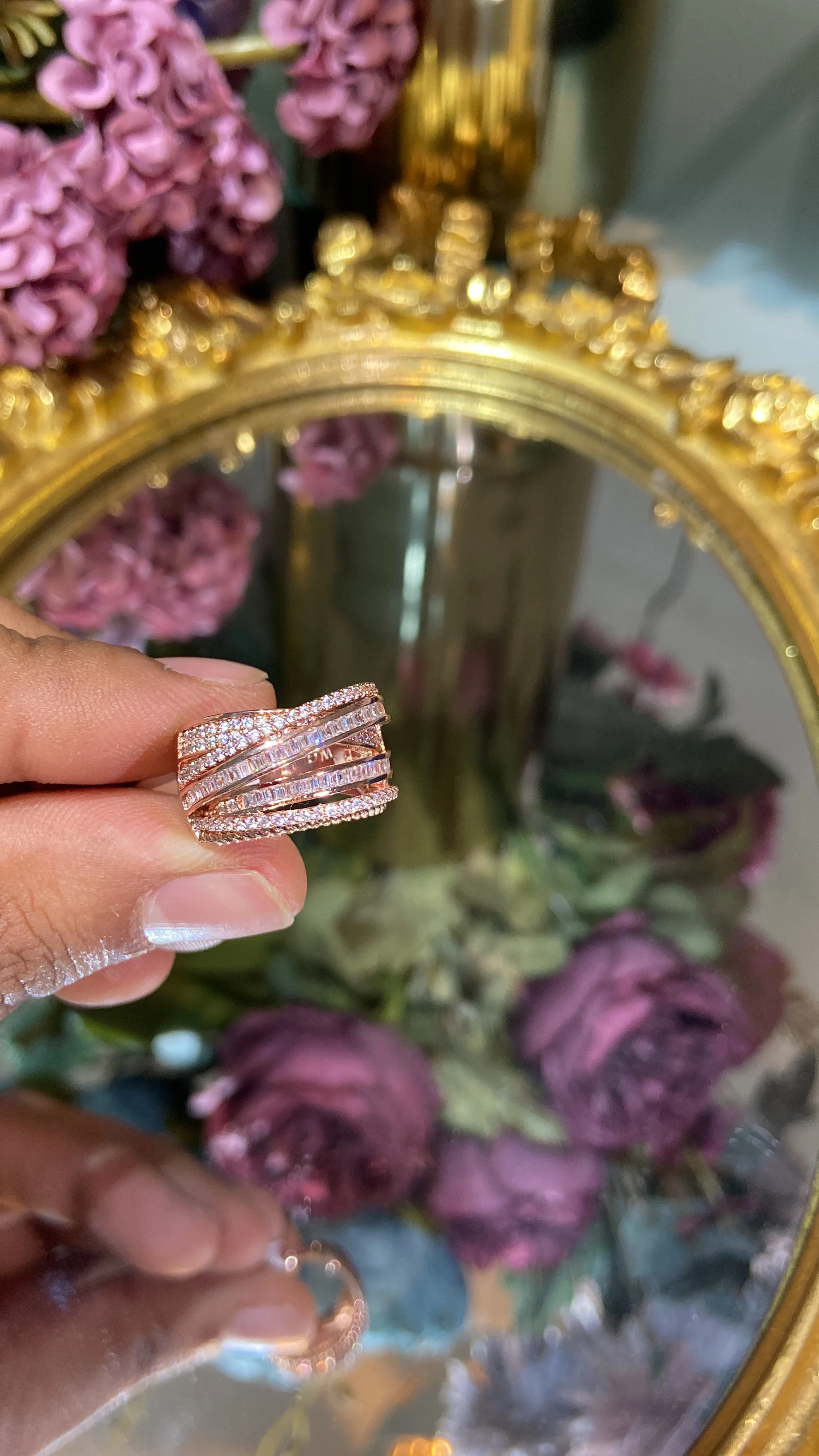 Criss cross band ring - Image 3