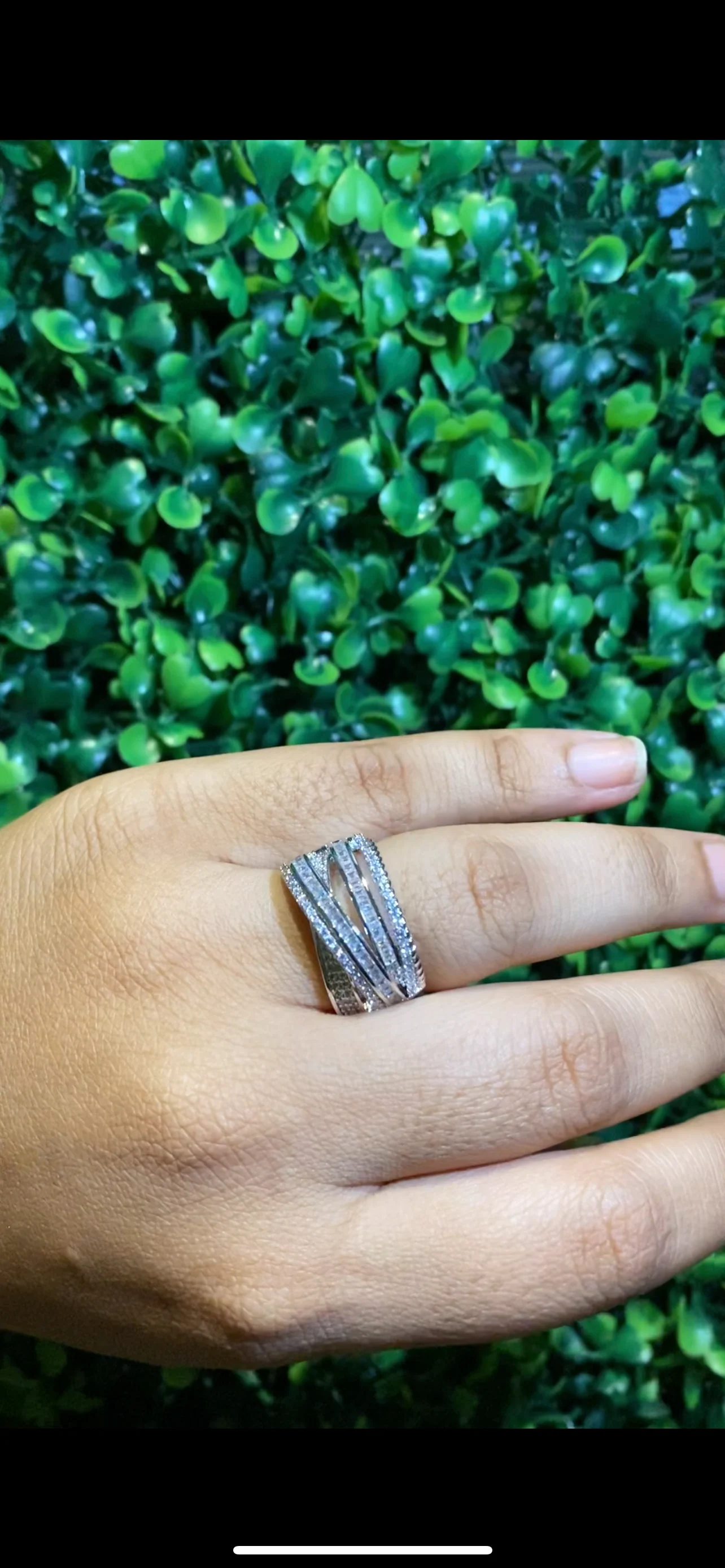 Criss cross band ring - Image 5