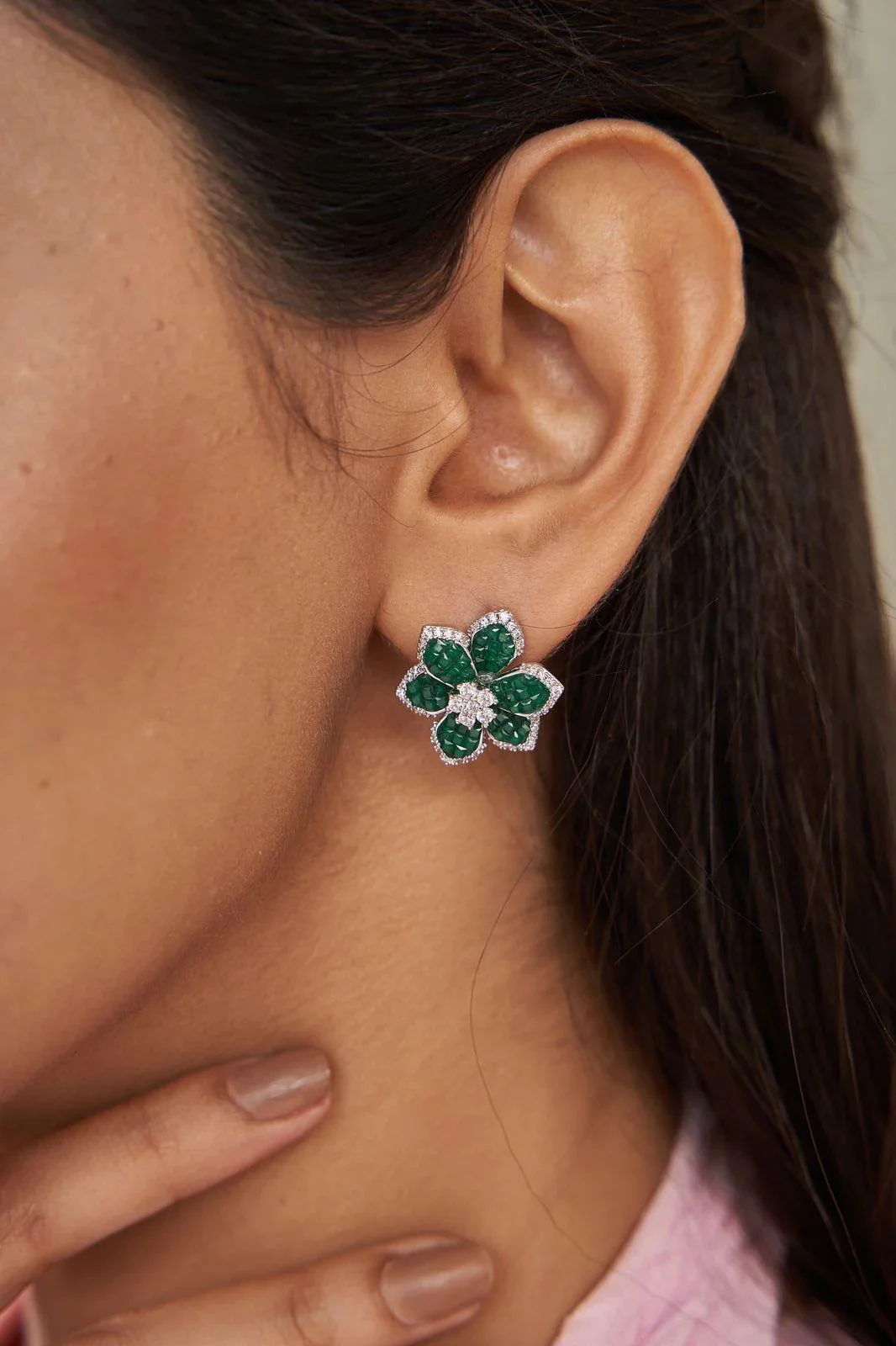 Diam Invisible setting earrings - Image 6