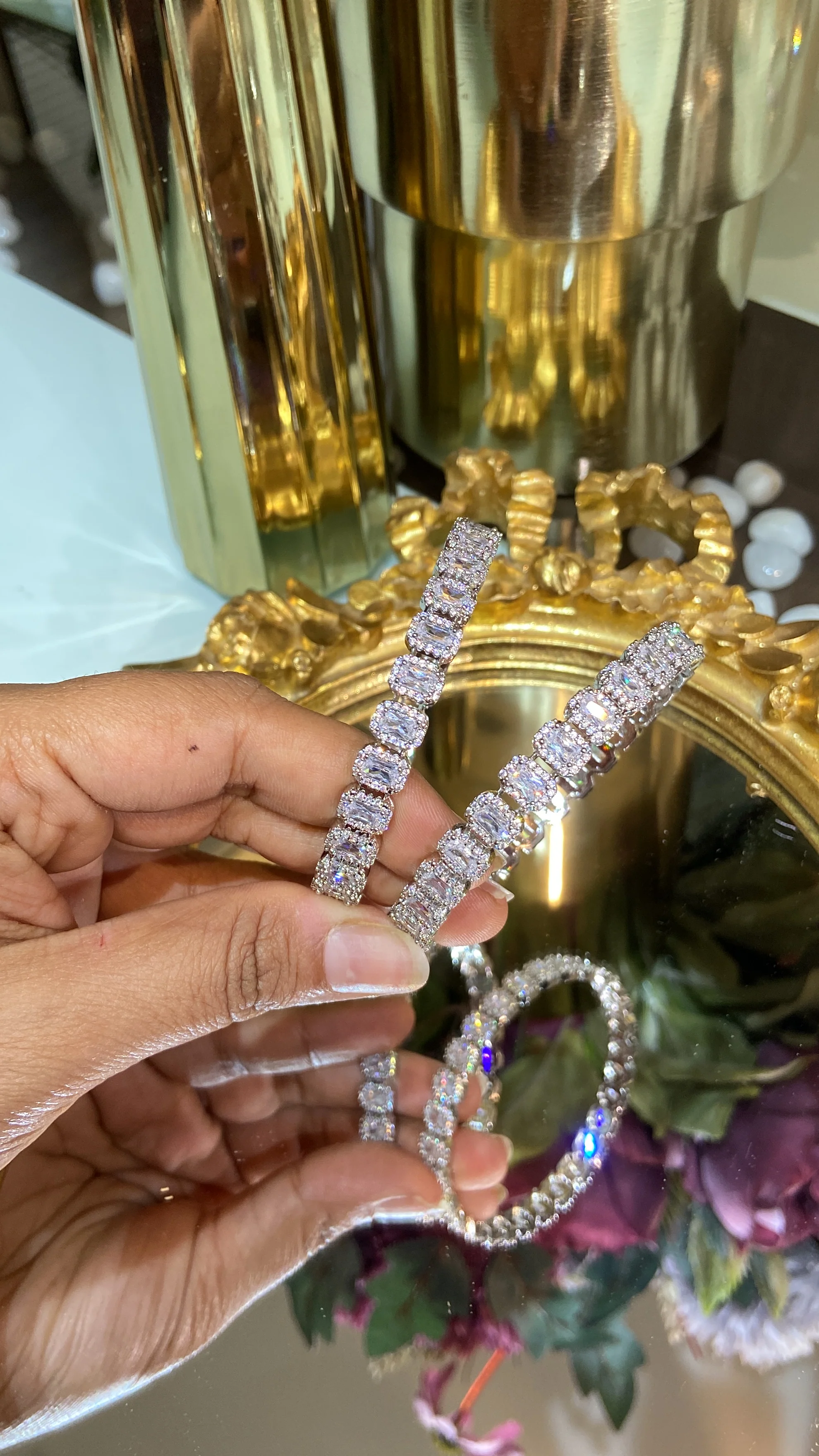 Emerald halo diamond bangles (WITHOUT LOCK) - Image 5