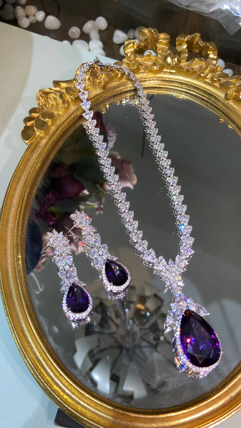 Festive Classic Adalyn Necklace Set With Long Earrings - Image 6