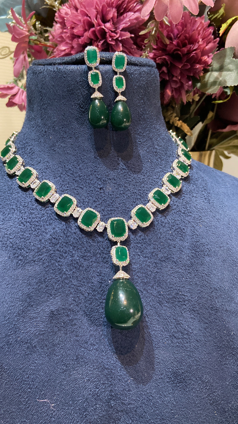 Festive Droplet diamond Necklace Set - Image 5