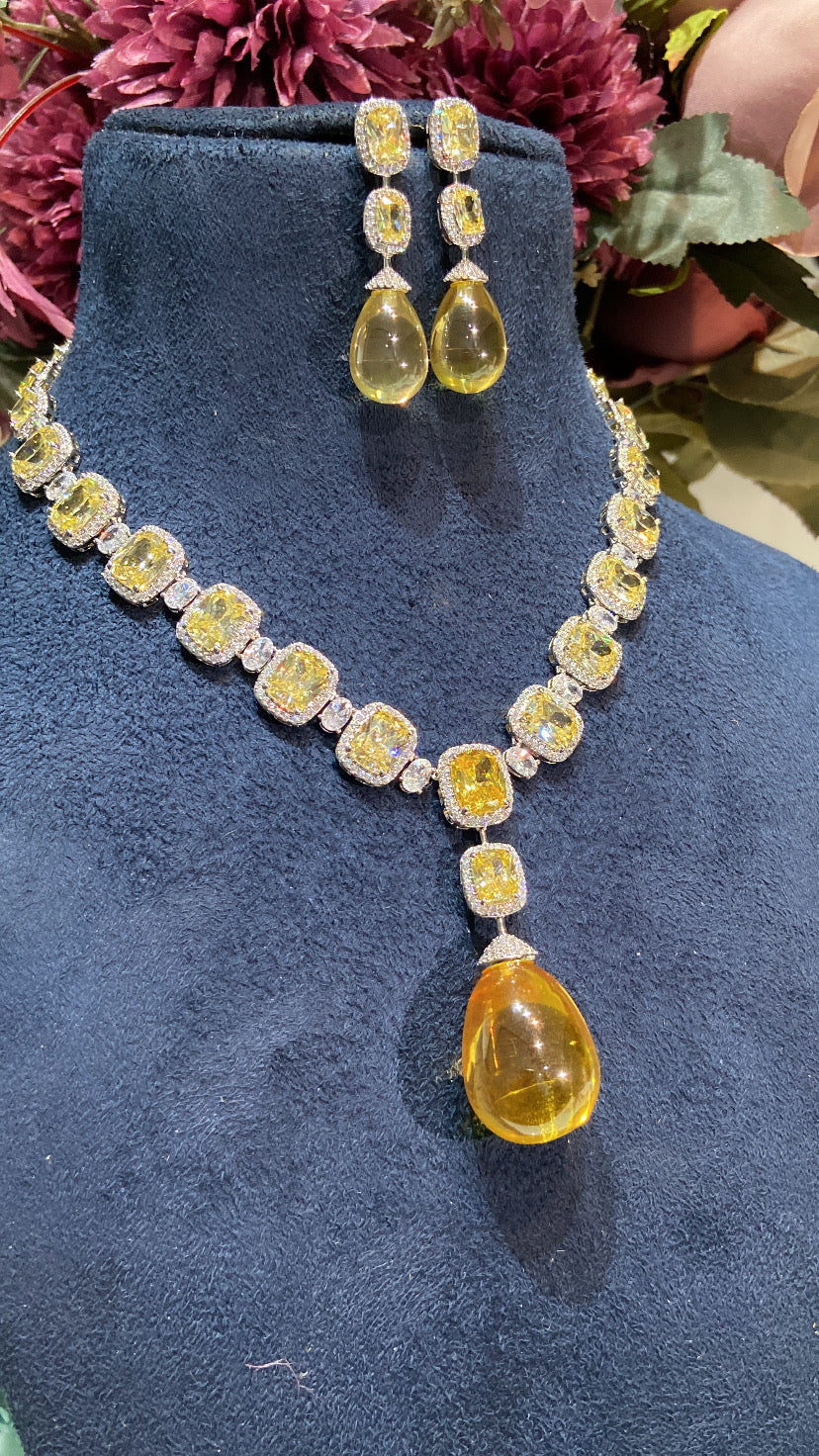 Festive Droplet diamond Necklace Set - Image 6