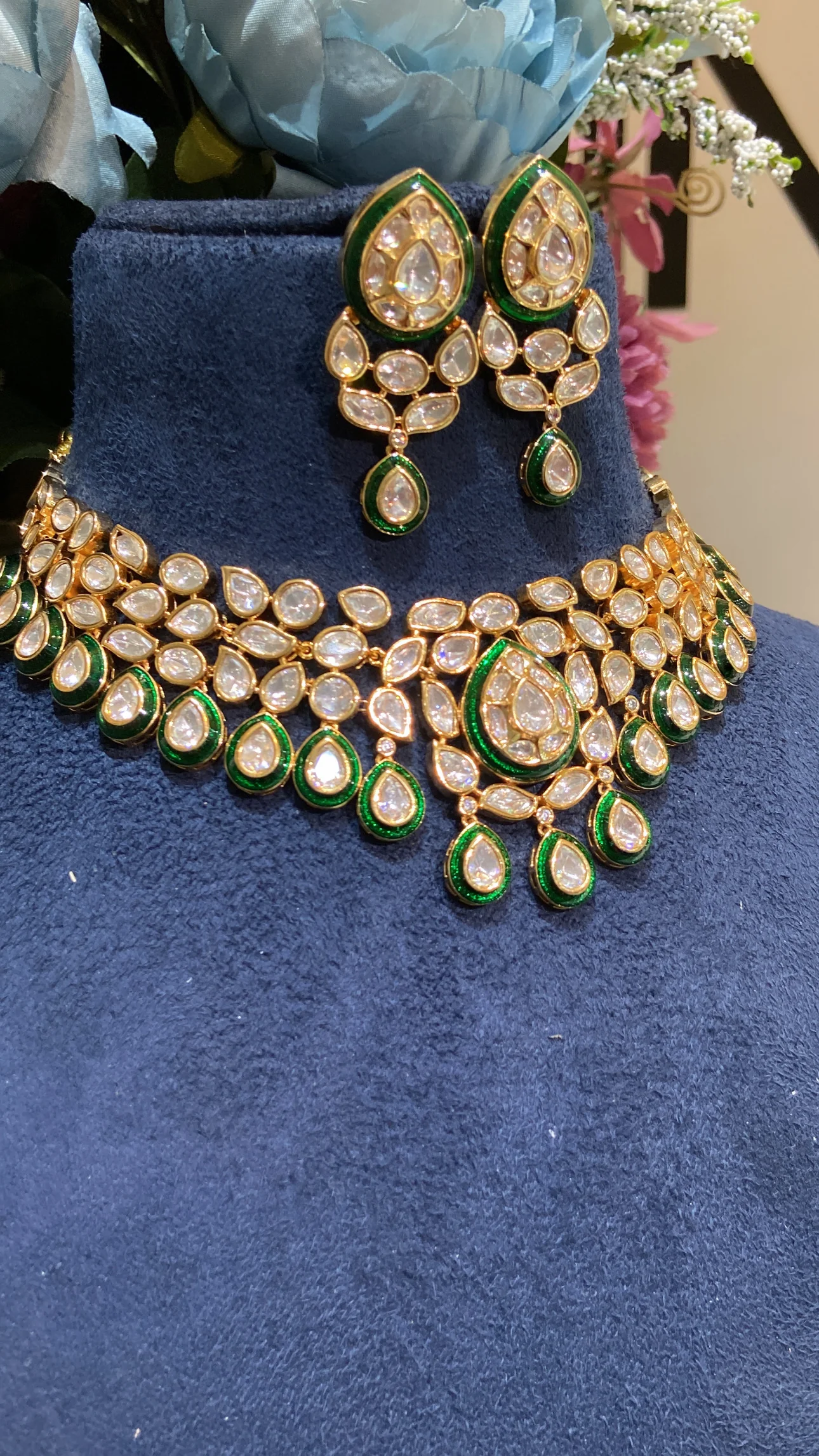 Festive flexible evergreen meena kundan polki necklace set 🤎 - Image 3