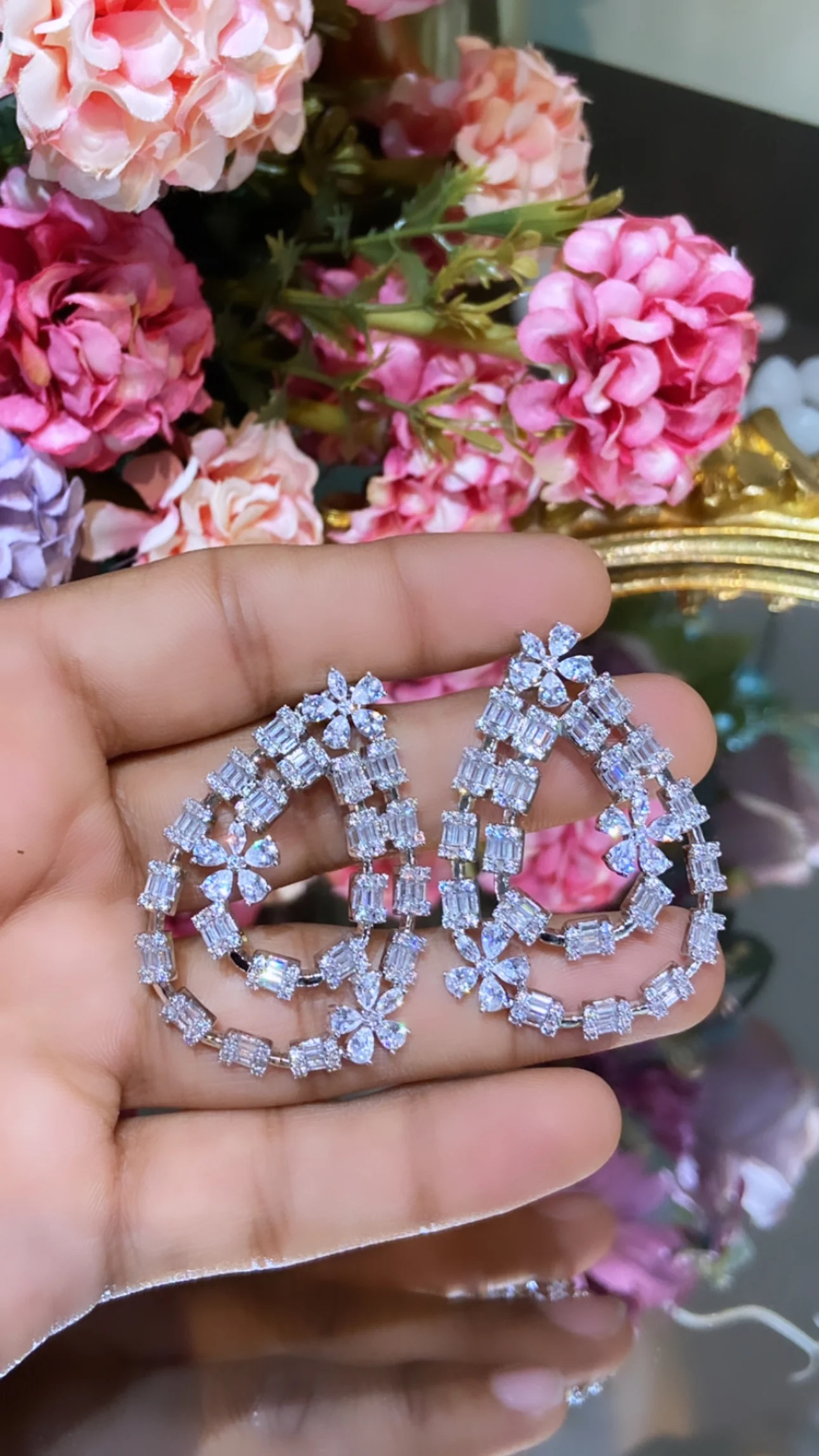 Floral cluster cocktail earrings π