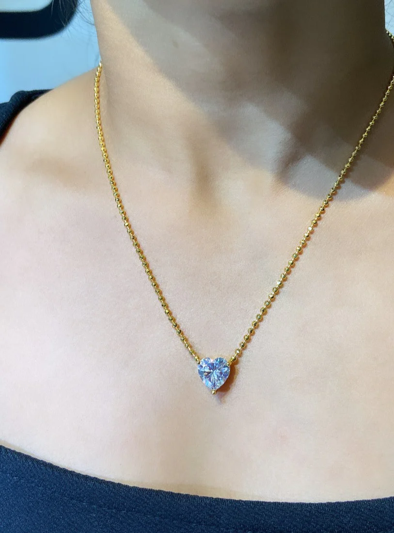 Heart pendant with bubble chain