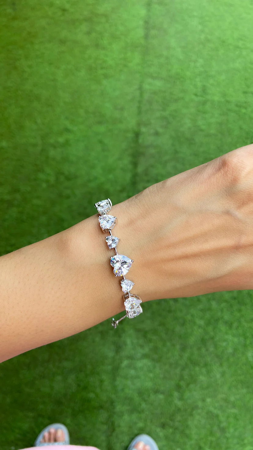 Heart string bracelet - Image 2
