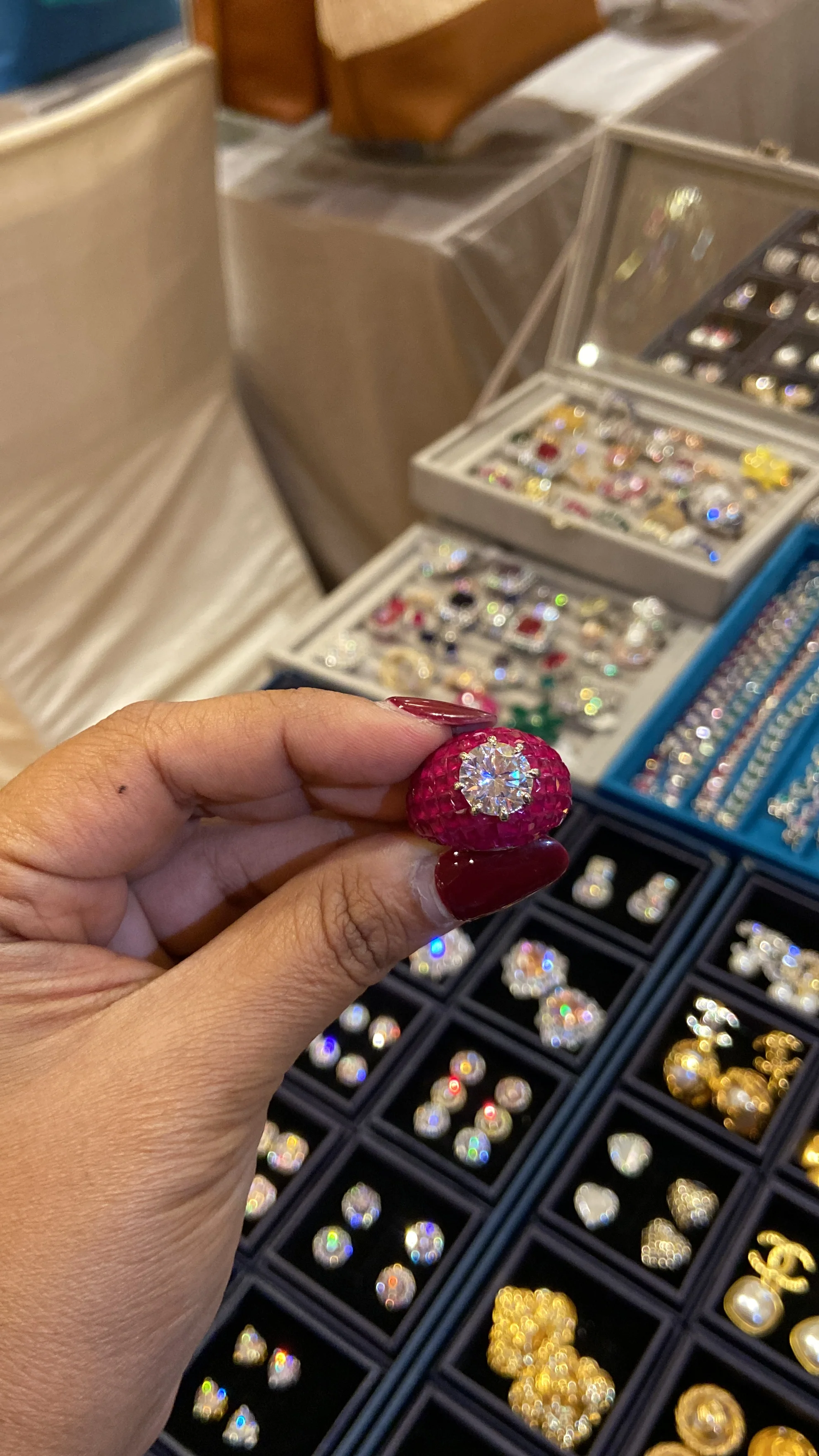 Invisible setting cocktail colour rings (Adjustable) 🩶 - Image 4