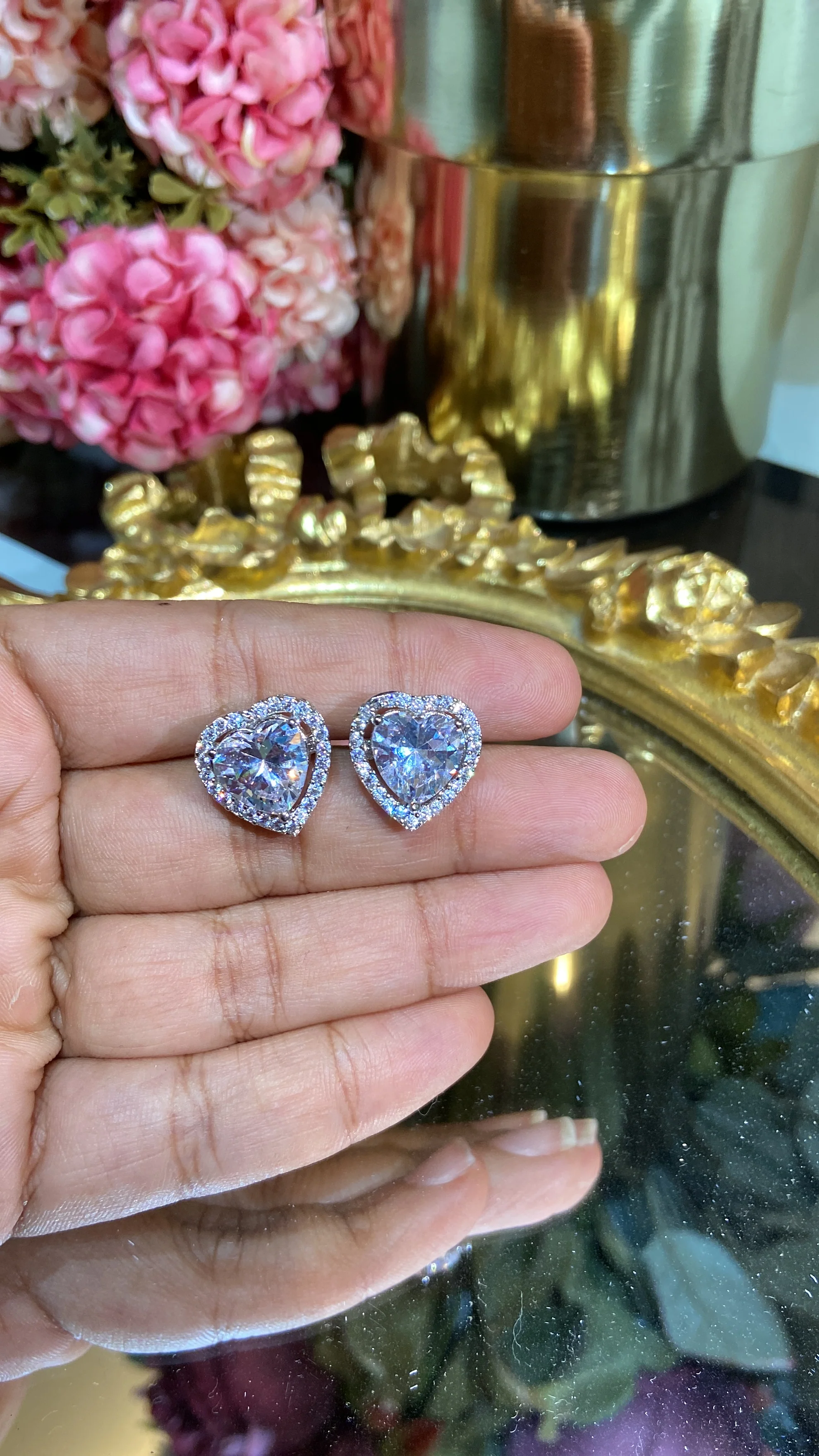 LARGE HEART HALO STUDS - PRICE DROP 🎀 - Image 3
