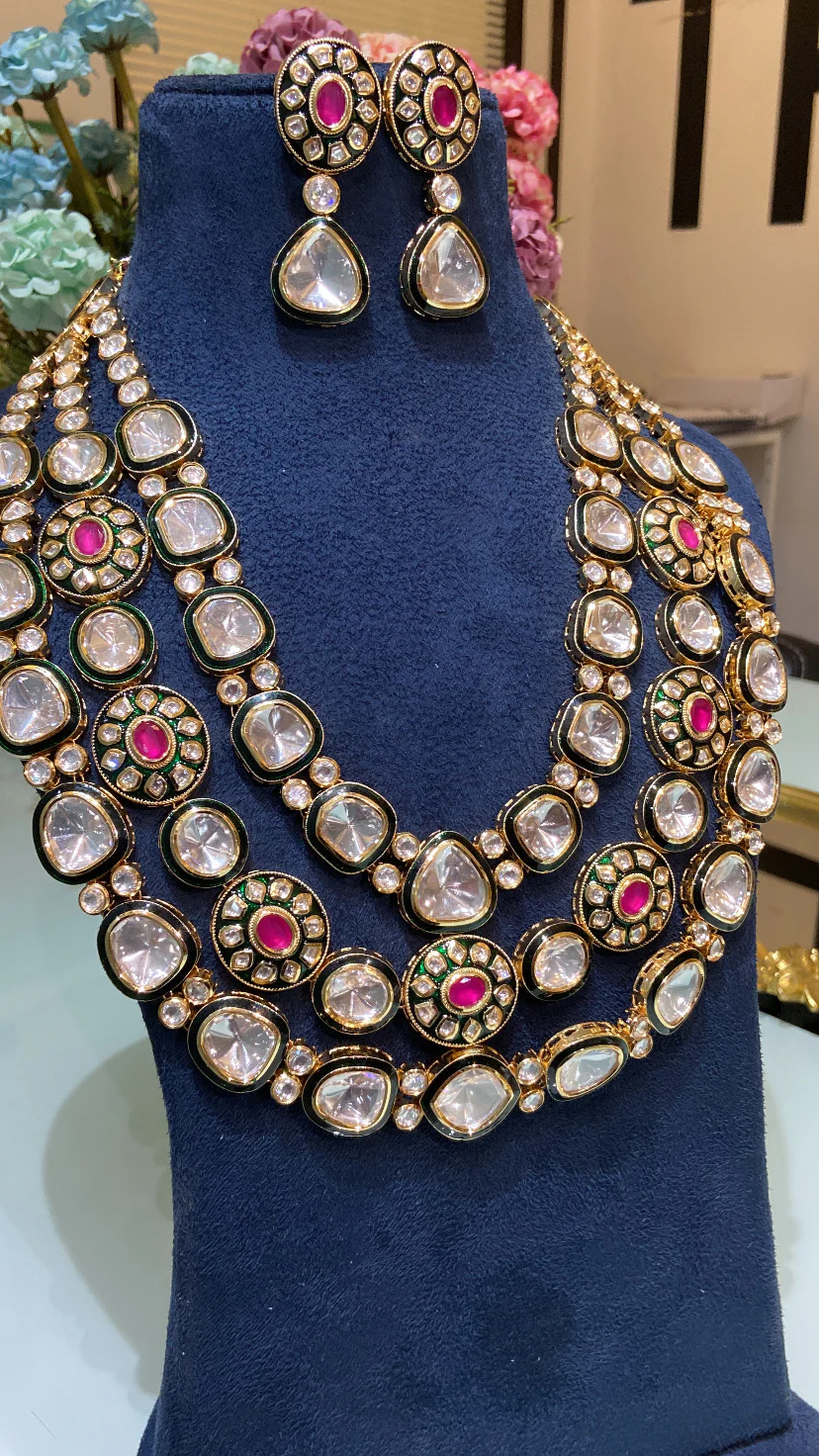 Maharani Festive 3 liner green enamel kundan set - Image 2