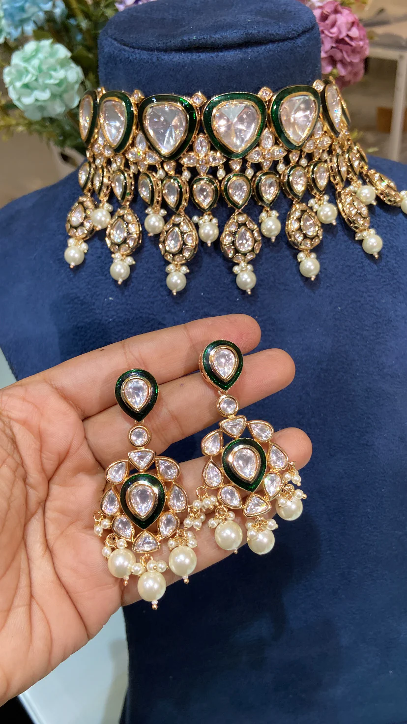 MEENA DROP POLKI KUNDAN CHOKER SET - Image 2
