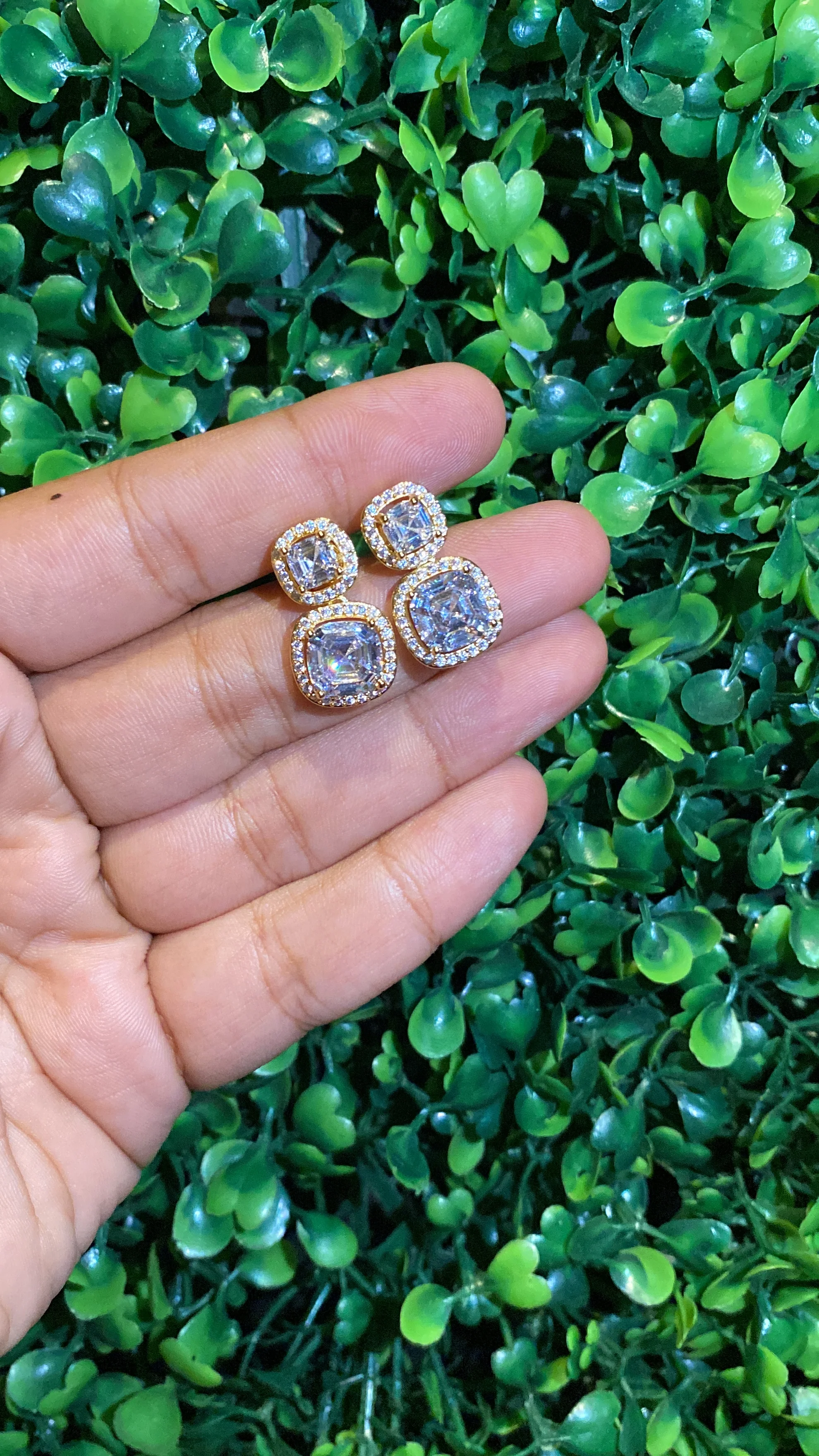 Mini Misu Earrings 🔆 - Image 4