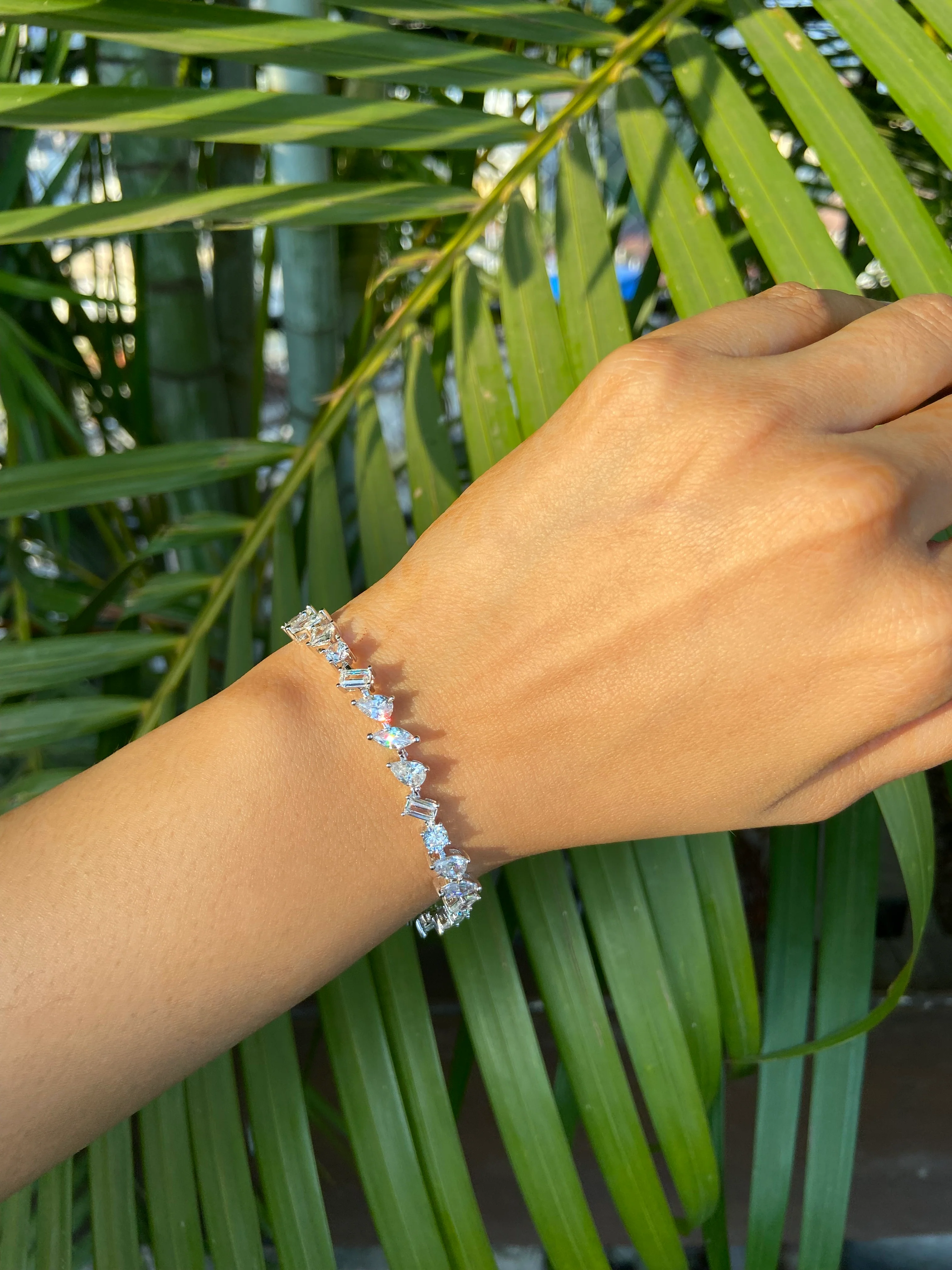 Multishape daily wear tennis bracelet - Image 3