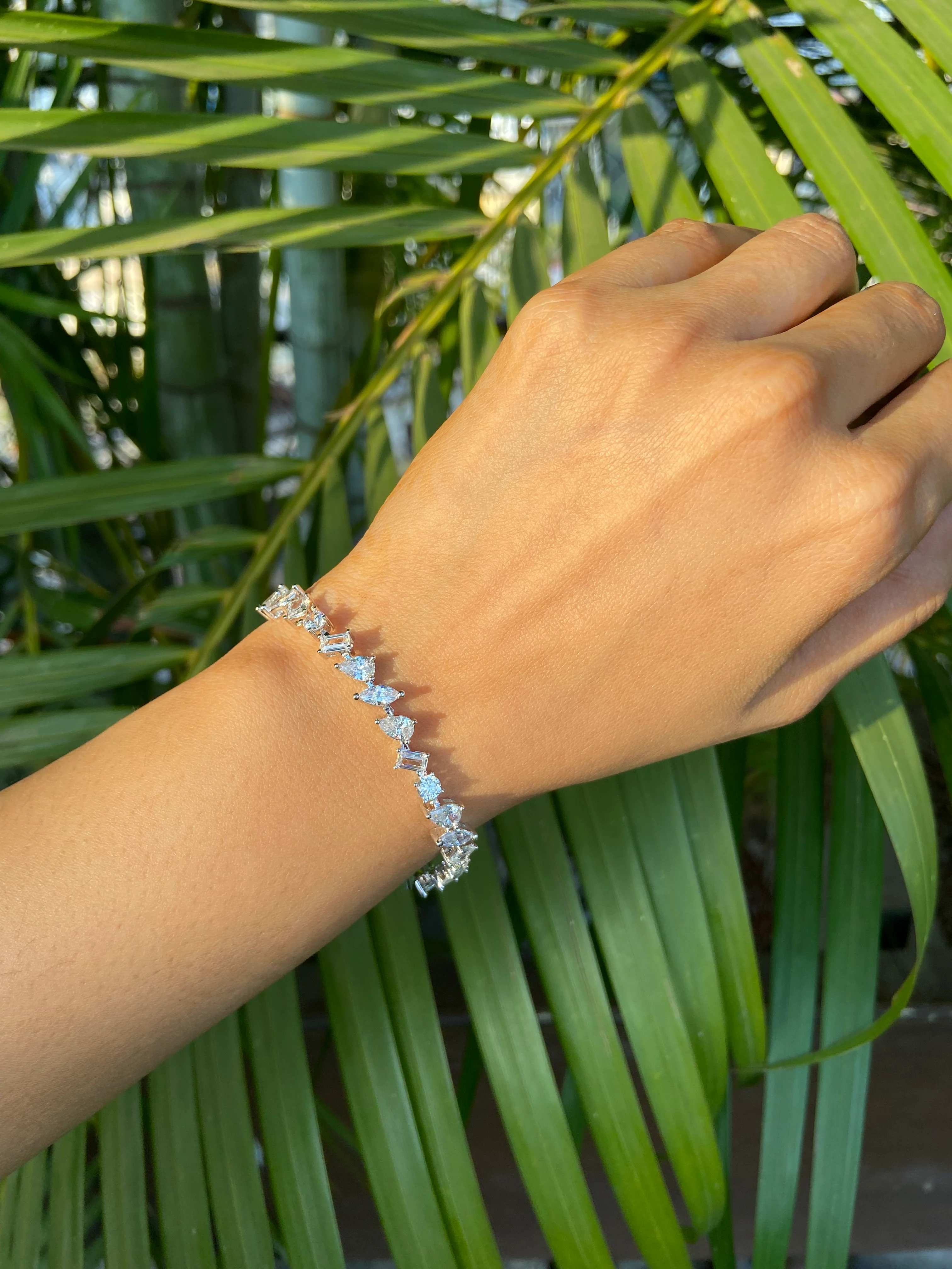 Multishape daily wear tennis bracelet - Image 4