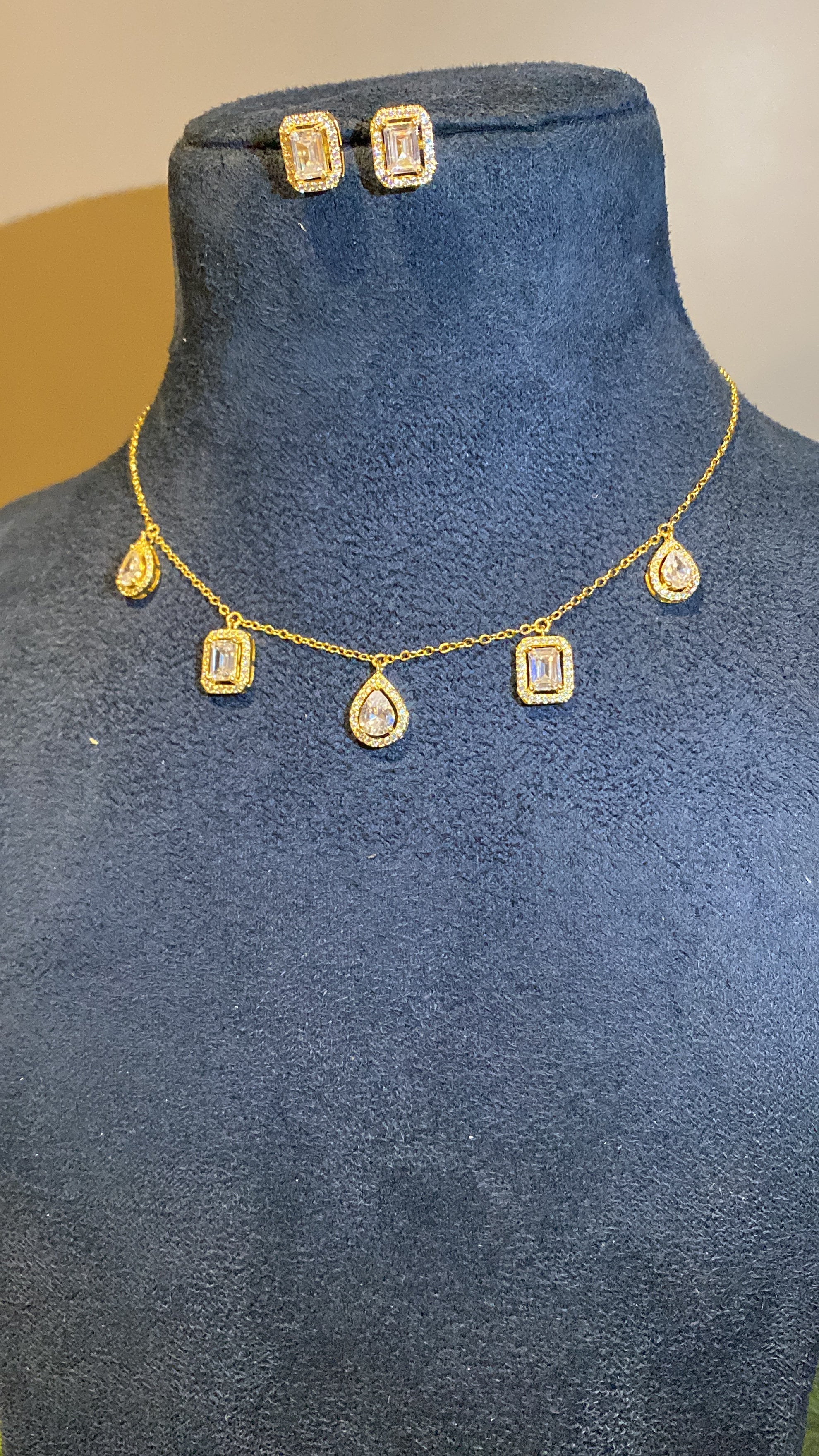 Multishape Necklace set - Image 8