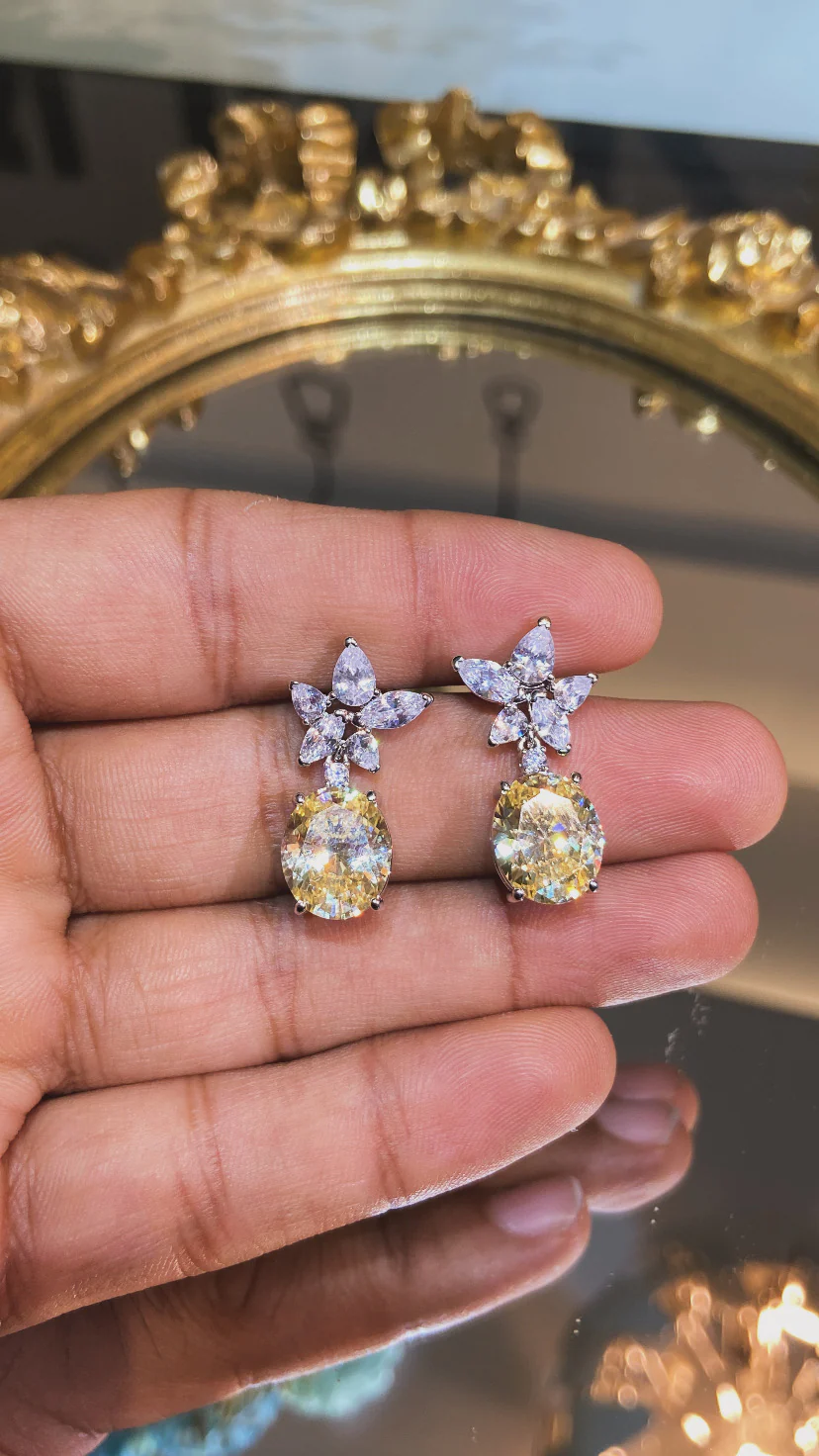 OVAL DROP COLOUR EARRING - Image 3