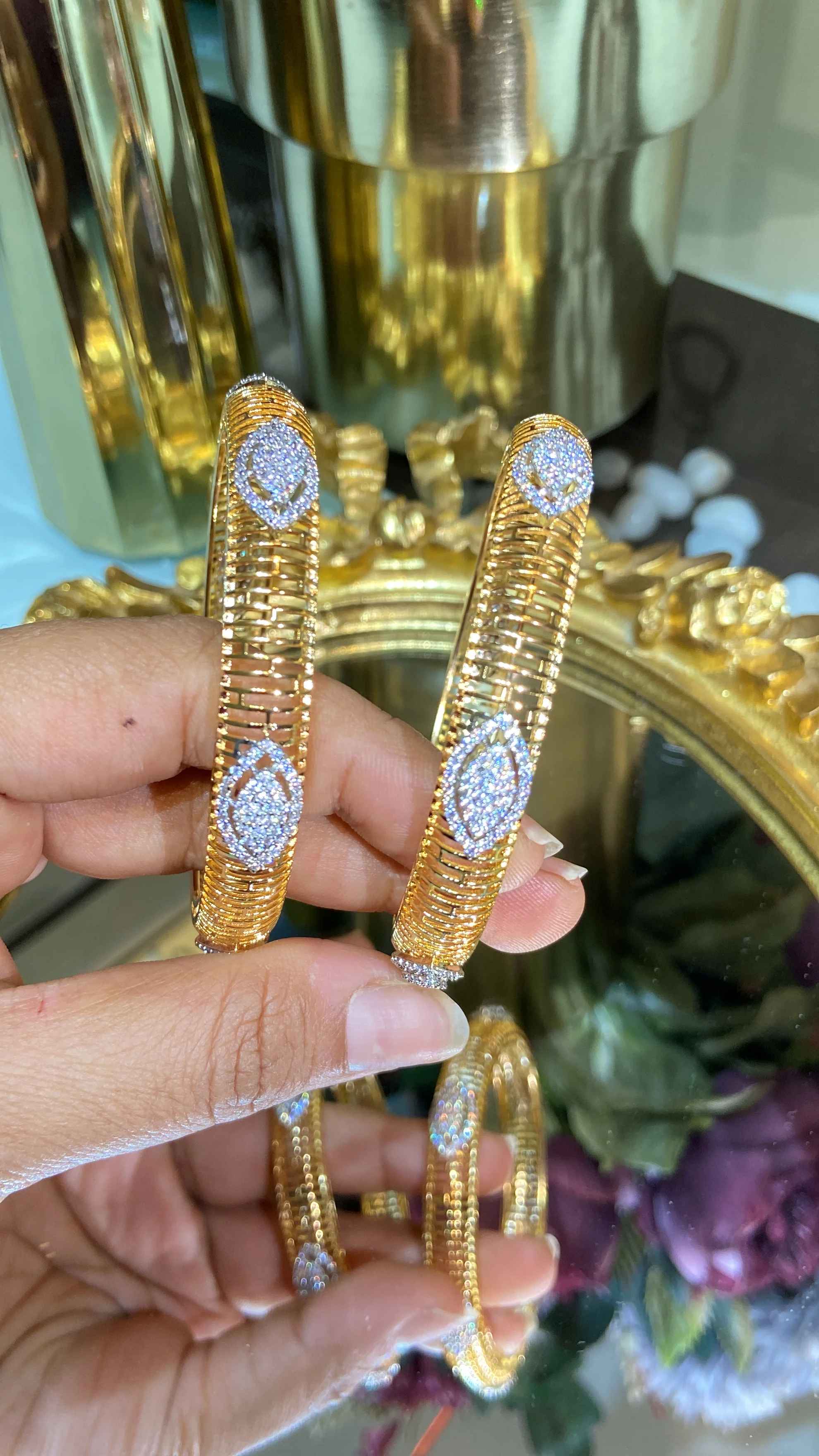 Pear gold diamond bangles (Without Lock) - Image 3