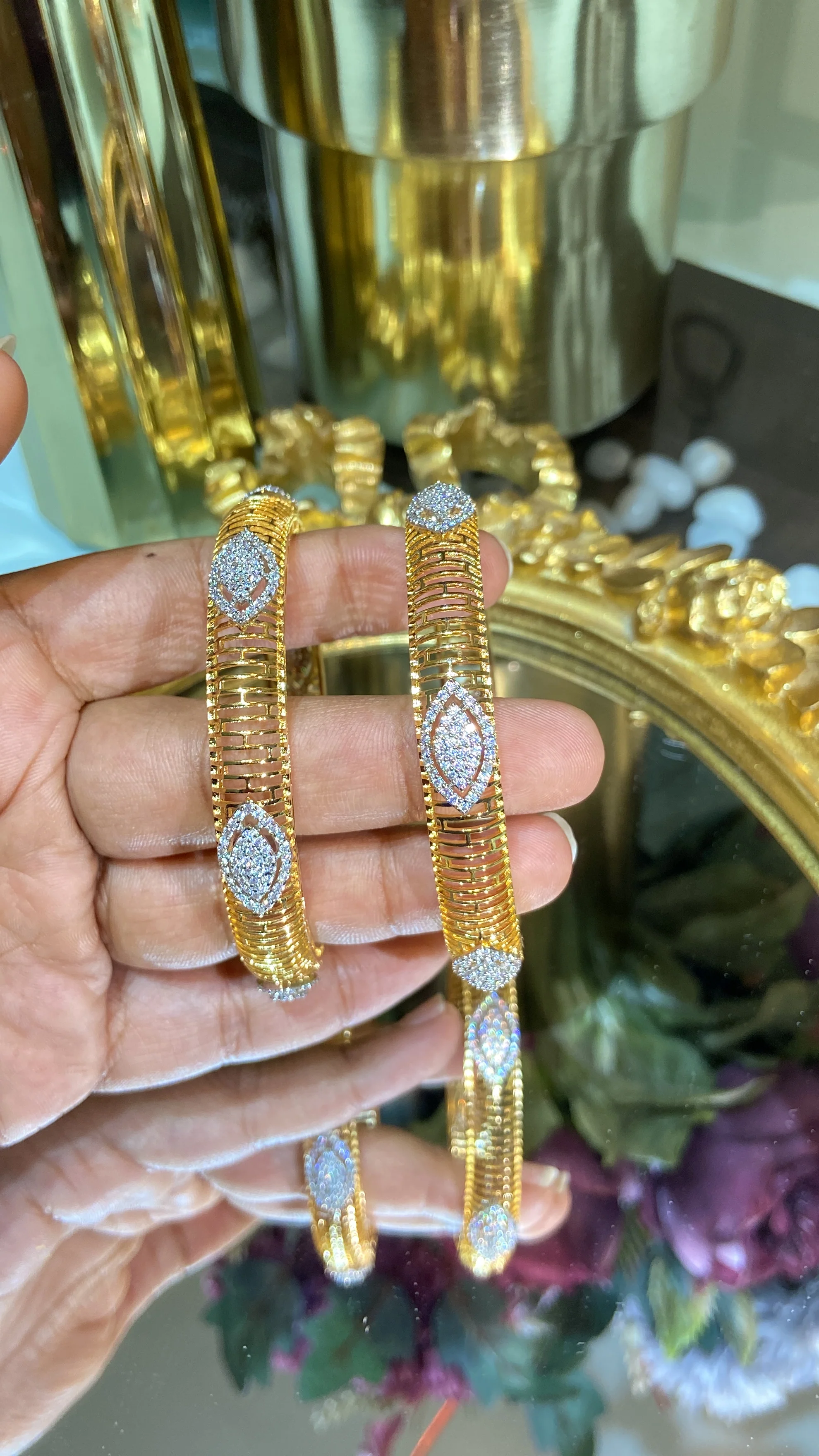 Pear gold diamond bangles (Without Lock) - Image 4