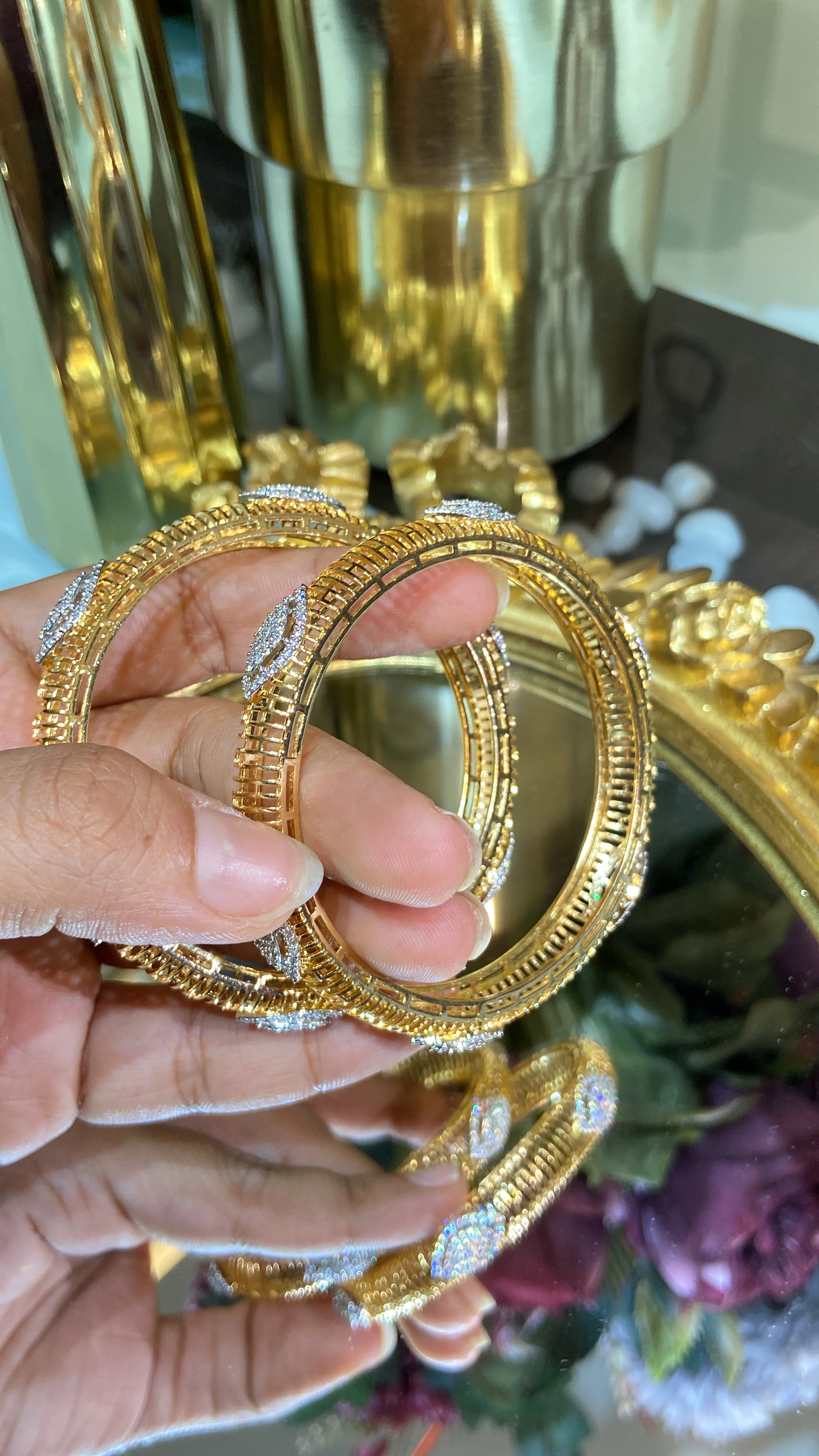 Pear gold diamond bangles (Without Lock) - Image 5