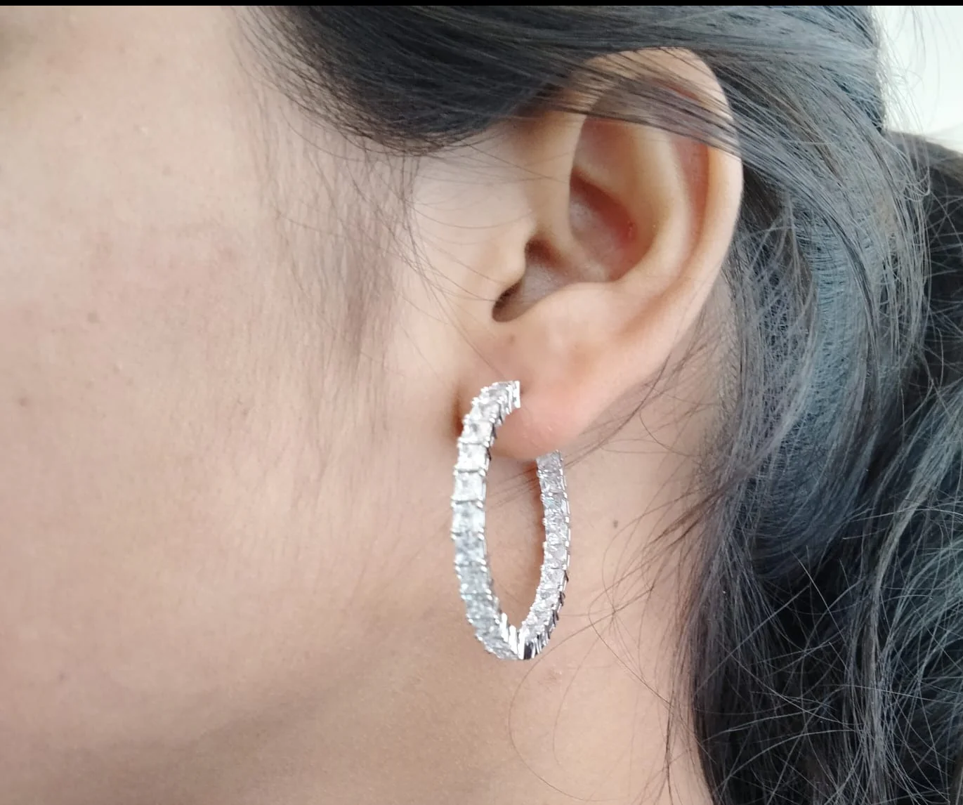 Princess cut classic hoops - Image 2