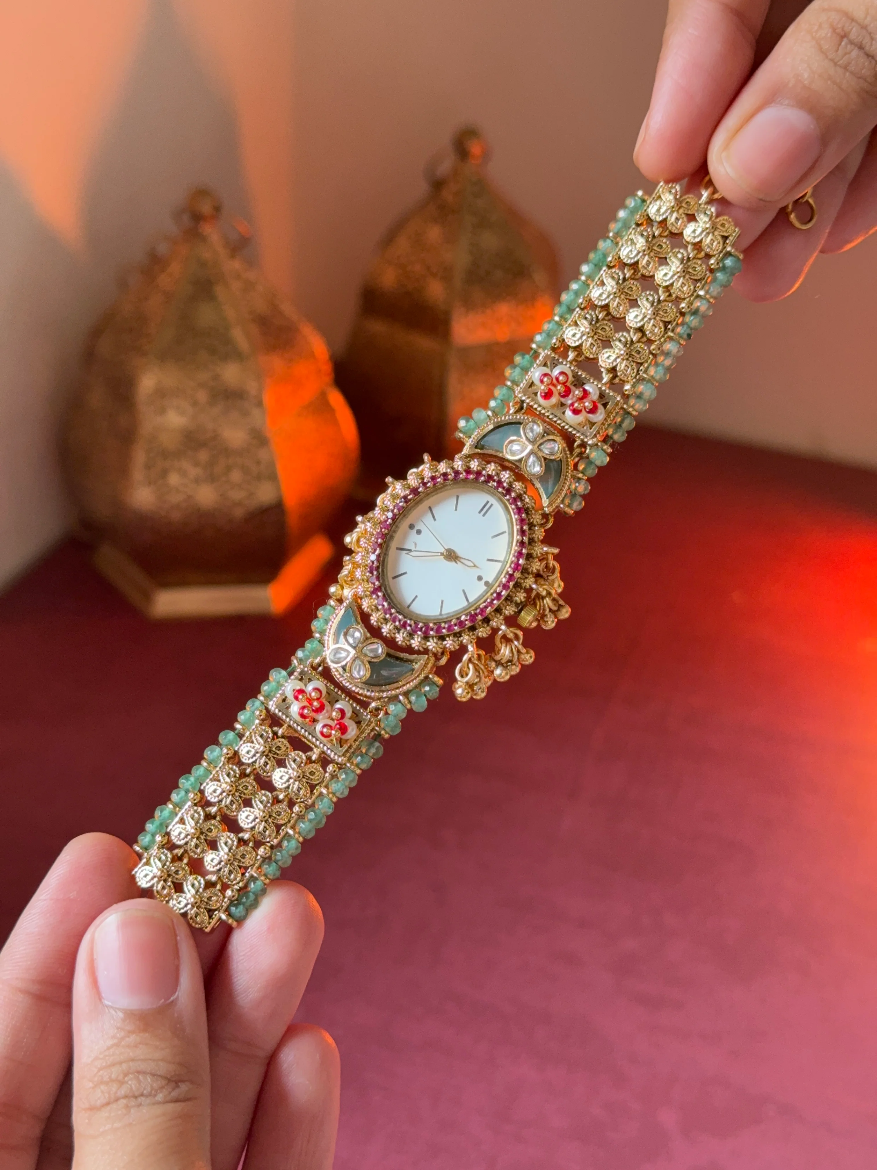 OVAL DIAL Antique designer Watch Bracelet - Image 3