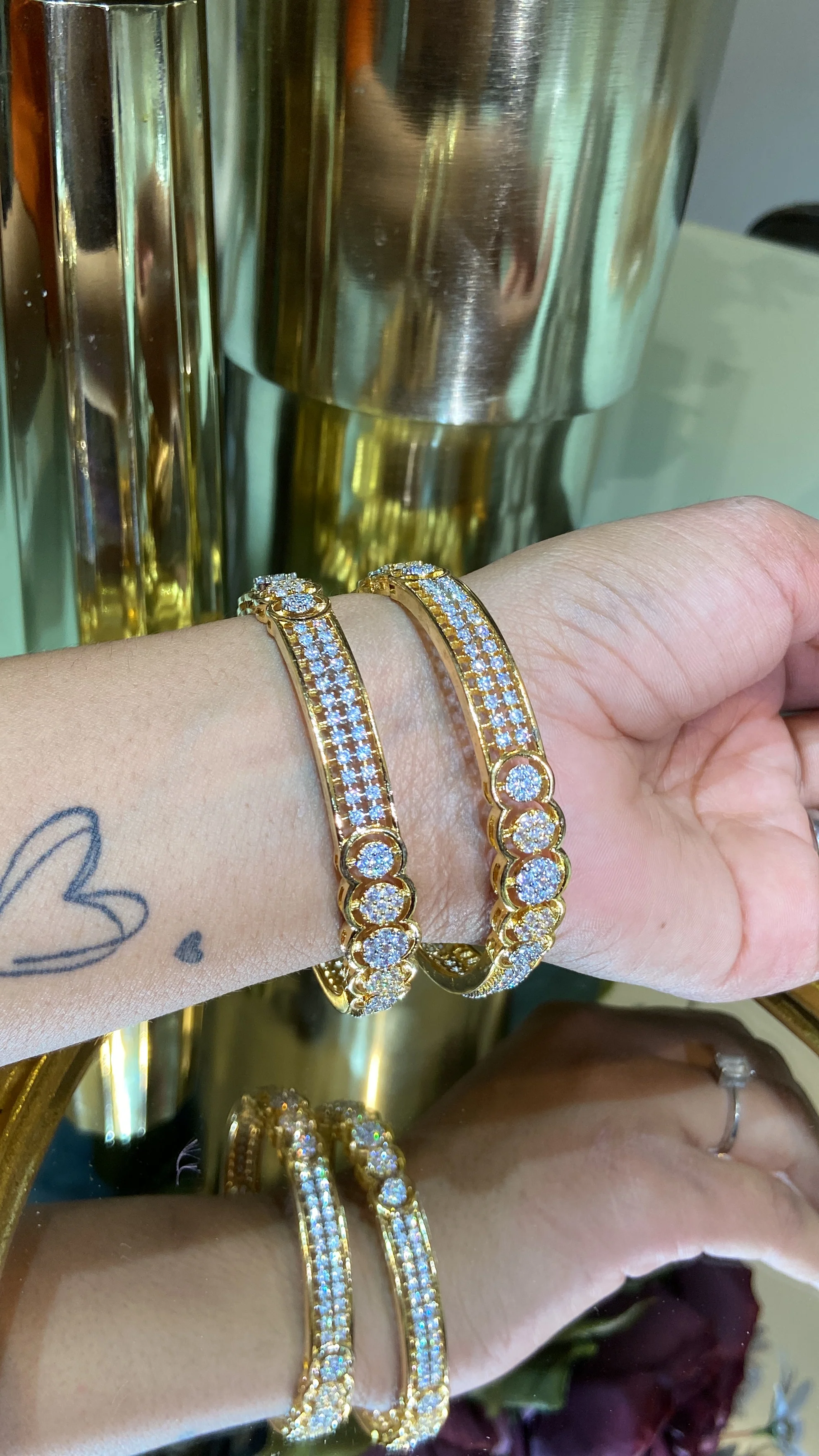 Round Round cluster bangles (Without Lock) - Image 6