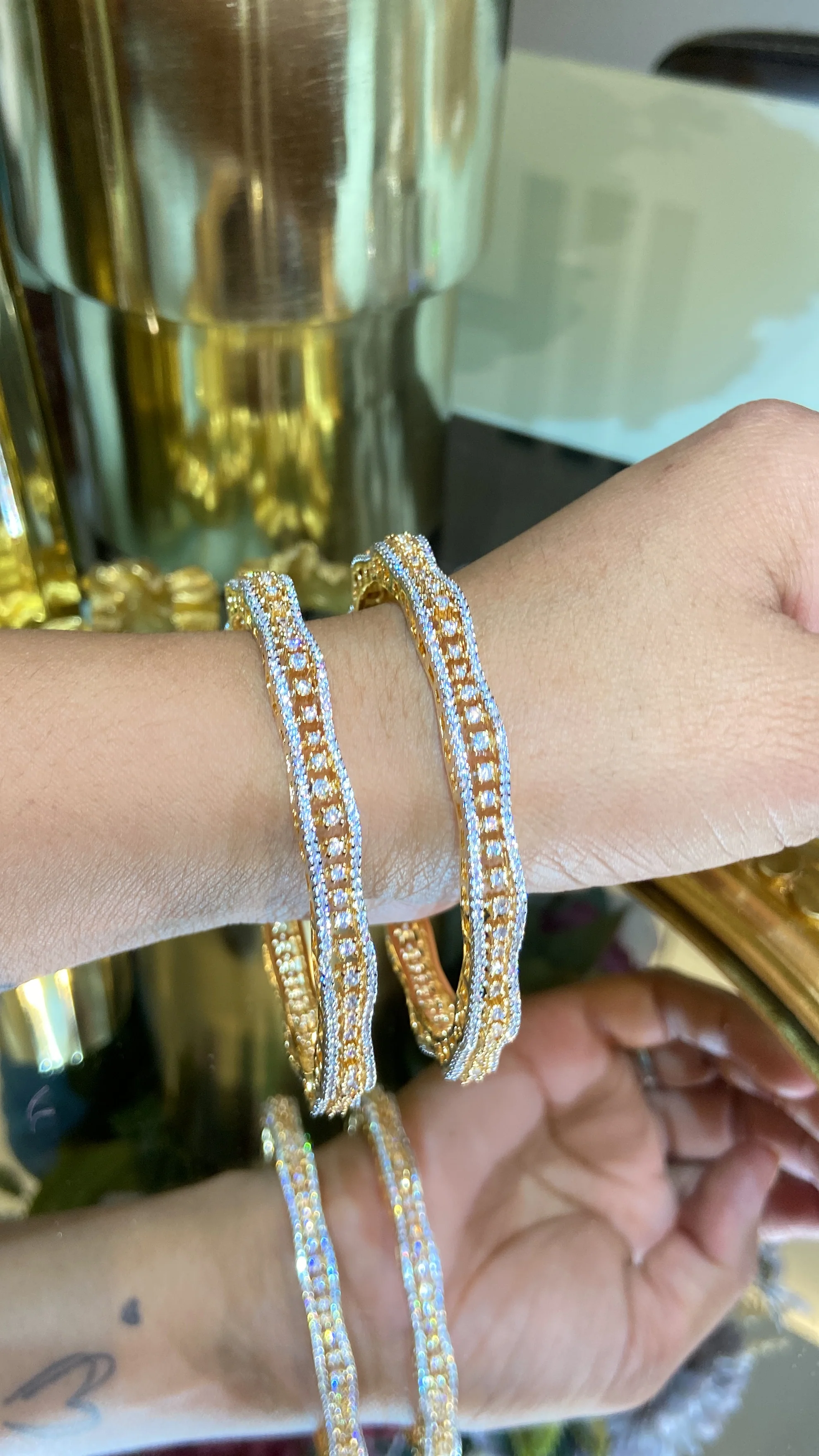 SAIRA DIAMOND BANGLE (WITHOUT LOCK) - Image 2