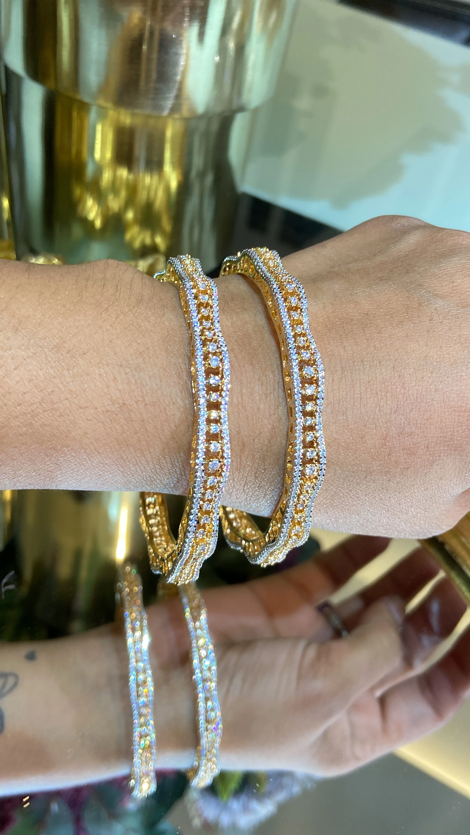 SAIRA DIAMOND BANGLE (WITHOUT LOCK) - Image 4