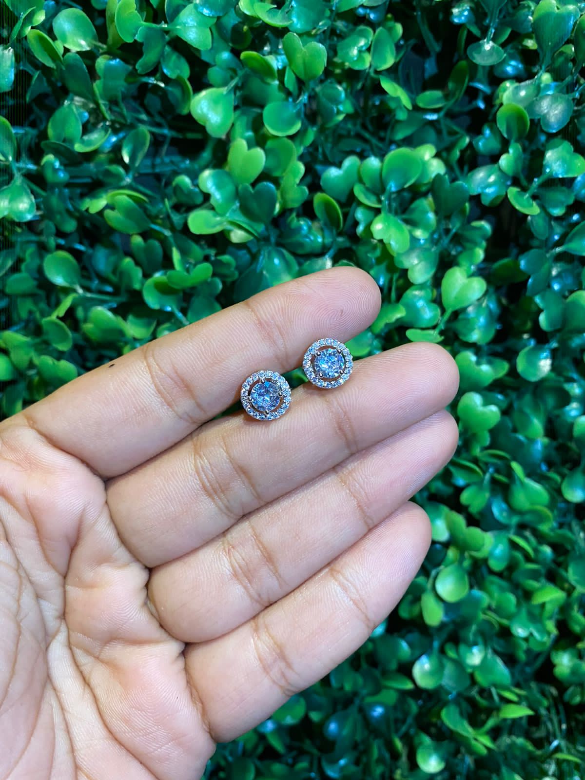 Small (0.50ct) round halo screwback earrings - Image 3