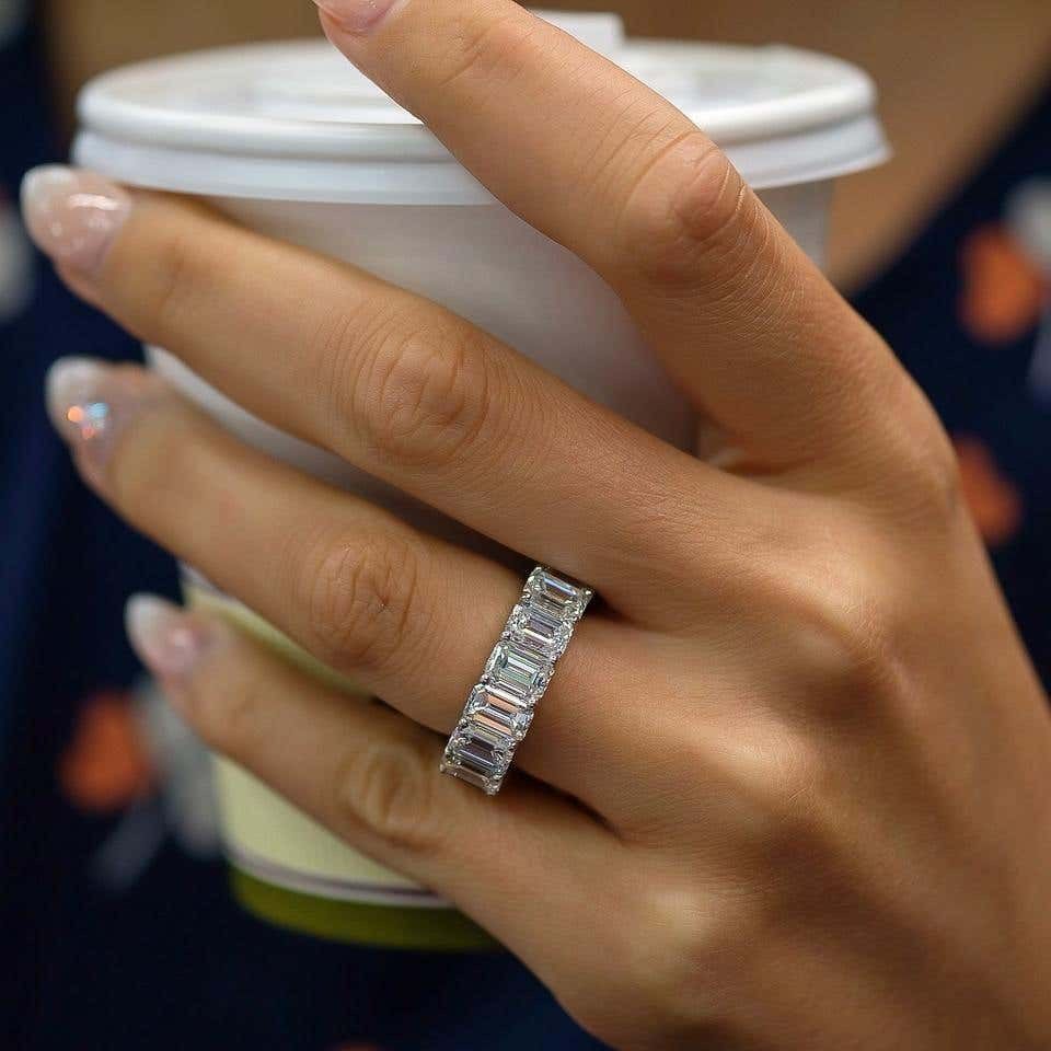 Emerald cut eternity band - Image 4