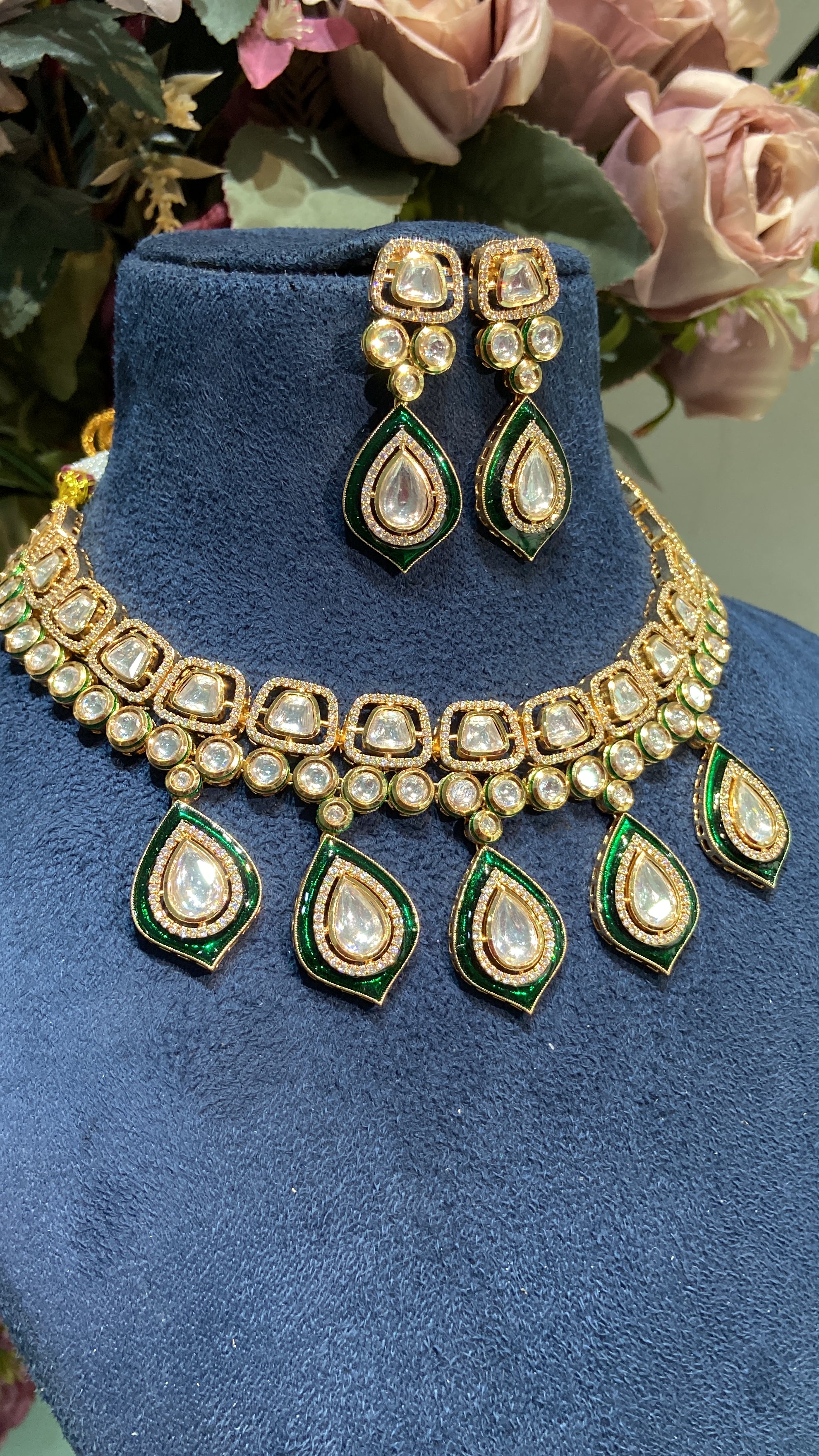TEAR DROP POLKI KUNDAN NECKLACE SET - Image 2
